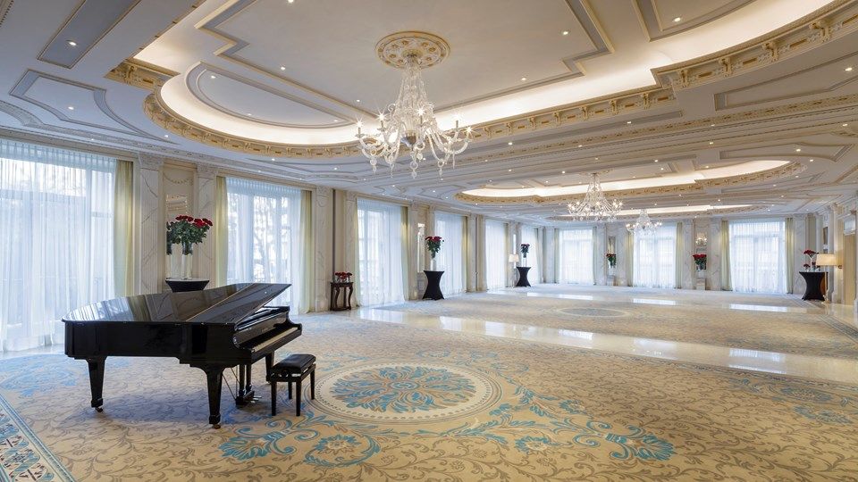 Jazz band in an elegant corporate event setting in Milan